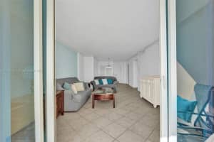 2501 S Ocean Dr, Hollywood, FL 33019, Sold 11/29/21