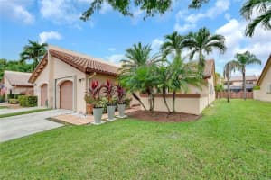 8566 SW 113th Pl, Miami, FL 33173, Sold 12/06/21