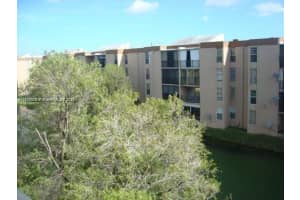 8895 Fontainebleau Blvd, Doral, FL 33172, Sold 12/29/21