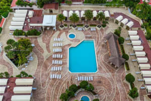 20191 E Country Club Dr, Miami, FL 33180, Sold 12/28/21