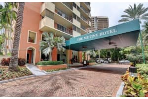 2951 S Bayshore Dr, Miami, FL 33133, Sold 01/18/22