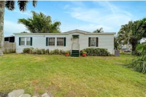 21500 NW 7th Ct, Pembroke Pines, FL 33029, Sold 02/14/22