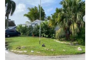 21500 NW 7th Ct, Pembroke Pines, FL 33029, Sold 02/14/22