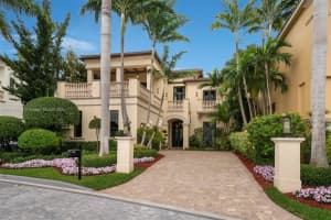 4036 Island Estates Dr, Miami, FL 33160, Sold 03/15/22