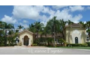 2620 S University Dr, Davie, FL 33328, Sold 12/10/21