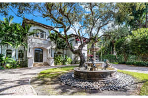 8725 School House Rd, Miami, FL 33143, Sold 11/02/22