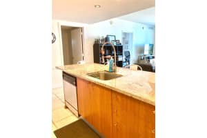 185 SW 7th St 12th floor, Miami, FL 33130, Sold 02/07/22