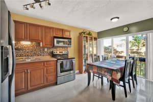 9311 SW 4th St #220b, Miami, FL 33174, Sold 12/23/21