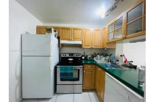 9310 Fontainebleau Blvd, Miami, FL 33172, Sold 12/23/21