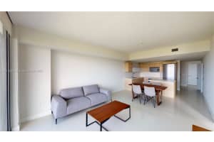 16385 Biscayne Blvd, North Miami Beach, FL 33160, Sold 05/02/22