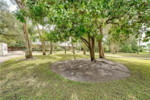 11260 Shady Ln, Plantation, FL 33325, Sold 01/27/22