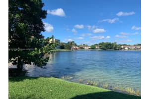 665 NE 195th St, Miami, FL 33179, Sold 04/22/22