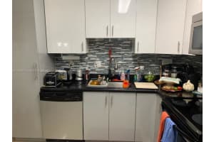 665 NE 195th St, Miami, FL 33179, Sold 04/22/22