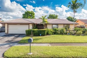 6460 NW 201st Terrace, Hialeah, FL 33015, Sold 12/15/21