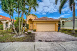 800 Tanglewood Cir, Weston, FL 33327, Sold 12/20/21