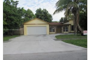 5921 NW 191st Terrace, Hialeah, FL 33015, Sold 12/29/21
