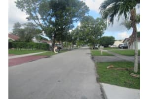 5921 NW 191st Terrace, Hialeah, FL 33015, Sold 12/29/21