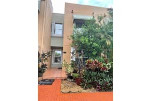 1141 NW 126th Pl, Miami, FL 33182, Sold 12/29/21