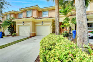 225 River Bluff Ln, Royal Palm Beach, FL 33411, Sold 01/31/22