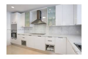5959 Collins Ave, Miami, FL 33140, Sold 12/02/21