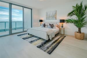 1331 Brickell Bay Dr #1402, Miami, FL 33131, Sold 12/08/21