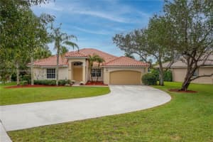 708 Verona Lake Dr, Weston, FL 33326, Sold 12/13/21