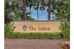 708 Verona Lake Dr, Weston, FL 33326, Sold 12/13/21
