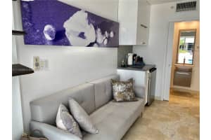 #6070, Harbour House, 10275 Collins Ave, Bal Harbour, FL 33154, Sold 12/17/21