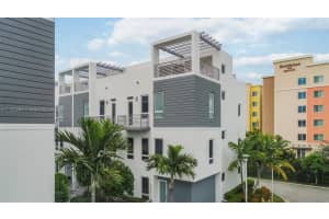 9171 NW 33rd St, Doral, FL 33172, Sold 12/28/21