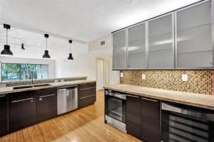 461 Ives Dairy Rd, Miami, FL 33179, Sold 12/27/21