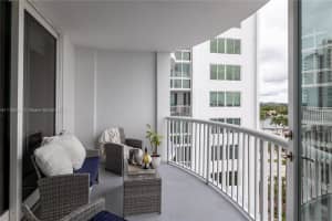 5401 Collins Ave, Miami Beach, FL 33140, Sold 12/15/21