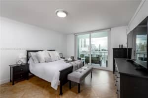 5401 Collins Ave, Miami Beach, FL 33140, Sold 12/15/21