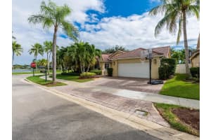 1190 Balboa Ct, Weston, FL 33326, Sold 11/29/21