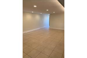 15811 Kingsmoor Way, Miami Lakes, FL 33014, Sold 02/07/22