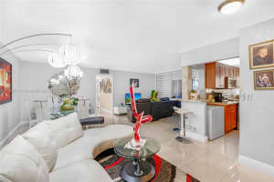 952 NE 199th St #1s, Miami, FL 33179, Sold 01/14/22