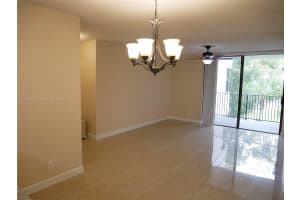 10105 W Sunrise Blvd, Plantation, FL 33322, Sold 12/20/21