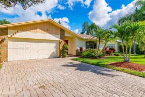9357 NW 46th Pl, Sunrise, FL 33351, Sold 12/22/21