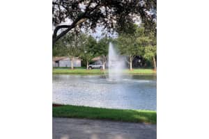 2151 Nova Village Dr, Davie, FL 33317, Sold 12/27/21