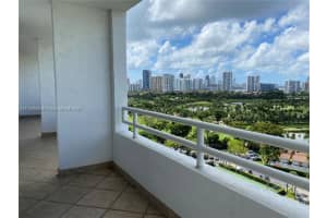 20225 NE 34th Ct, Miami, FL 33180, Sold 12/09/21