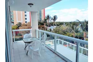 17050 N Bay Rd, Sunny Isles Beach, FL 33160, Sold 03/04/22