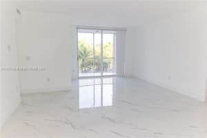 9805 NW 52nd St, Doral, FL 33178, Sold 04/11/22