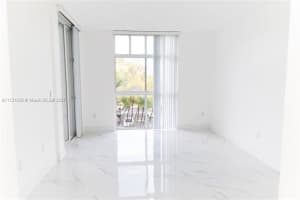 9805 NW 52nd St, Doral, FL 33178, Sold 04/11/22
