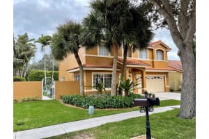 18783 NW 89th Ave, Hialeah, FL 33018, Sold 12/13/21
