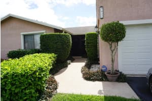9422 NW 46th Ct, Sunrise, FL 33351, Sold 01/21/22
