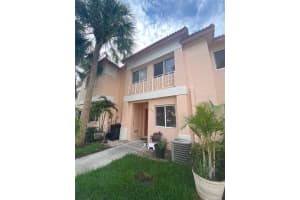 20864 NW 2nd St, Pembroke Pines, FL 33029, Sold 12/14/21