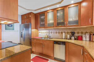 5401 Collins Ave, Miami Beach, FL 33140, Sold 05/17/22