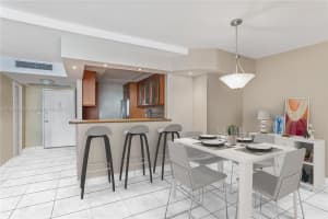 5401 Collins Ave, Miami Beach, FL 33140, Sold 05/17/22