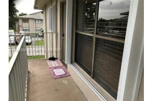 15354 SW 72nd St, Miami, FL 33193, Sold 03/30/22