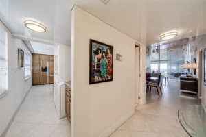 4015 W Palm Aire Dr, Pompano Beach, FL 33069, Sold 01/18/22