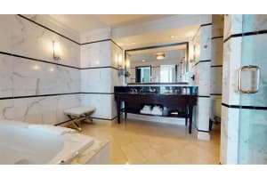 4391 Collins Ave, Miami Beach, FL 33140, Sold 03/08/22